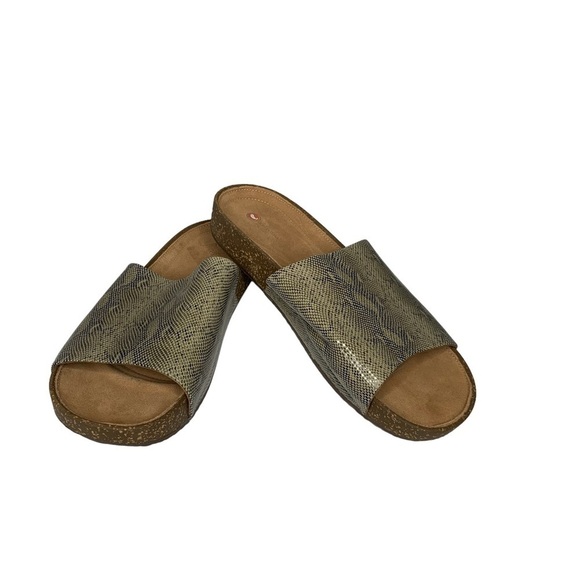 Clarks NWOT Unstructured Rosilla Hollis Snakeskin Slides. Size 8.5M - Picture 2 of 9